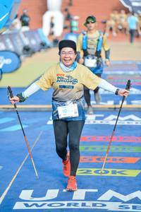 BIB: 1090
                            <button type="button" onclick="openModal(22763621)" class="btn btn-primary btn-sm float-right btn-popup" data-toggle="modal" data-target=".modal-high-quality">
                        <i class="fas fa-shopping-cart"></i> Add to Cart
                    </button>
                                            <button type="button" onclick="isThisMe(22763621, true)" class="btn btn-success btn-sm float-right btn-popup btn-isme hidden" data-toggle="tooltip" data-placement="bottom" title="นี่คือรูปของคุณใช่ไหม คลิกที่นี่เพื่อเอาเข้าอัลบั้ม">
                        <i class="fas fa-plus"></i> Add to album
                    </button>
                    <button type="button" onclick="isThisMe(22763621, false)" class="btn btn-warning btn-sm float-right btn-popup btn-isnotme hidden">
                        <i class="fas fa-ban"></i> Remove from album
                    </button>